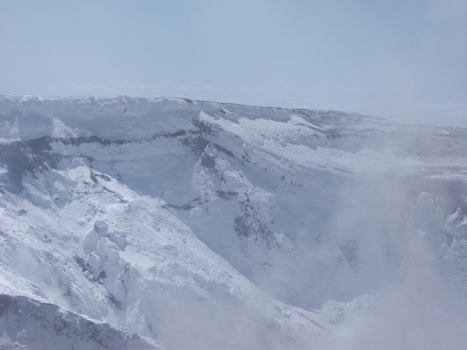 Sull''Etna con gli sci: il cratere